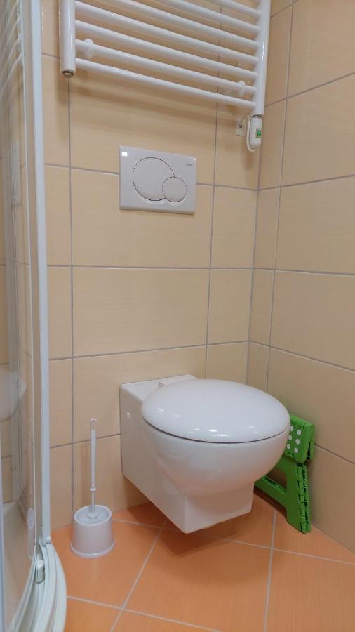 Apartma Marjetica กอซด์มาร์ทูลเย็ก ภายนอก รูปภาพ