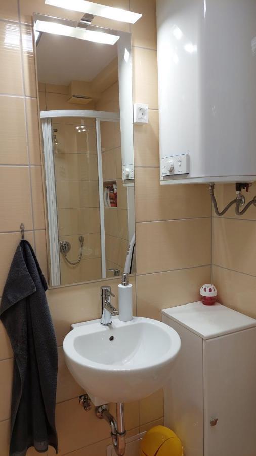 Apartma Marjetica กอซด์มาร์ทูลเย็ก ภายนอก รูปภาพ