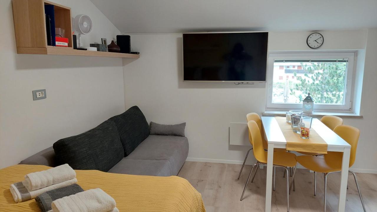 Apartma Marjetica กอซด์มาร์ทูลเย็ก ภายนอก รูปภาพ